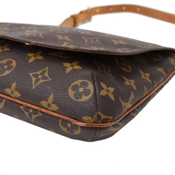 Louis Vuitton Musette Salsa - Picture 5 of 10